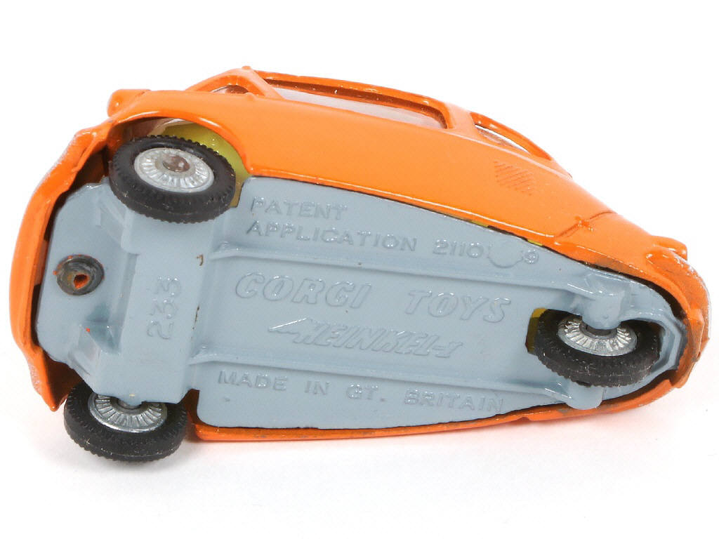 Lot 187 - CORGI TOYS (GB) (1)