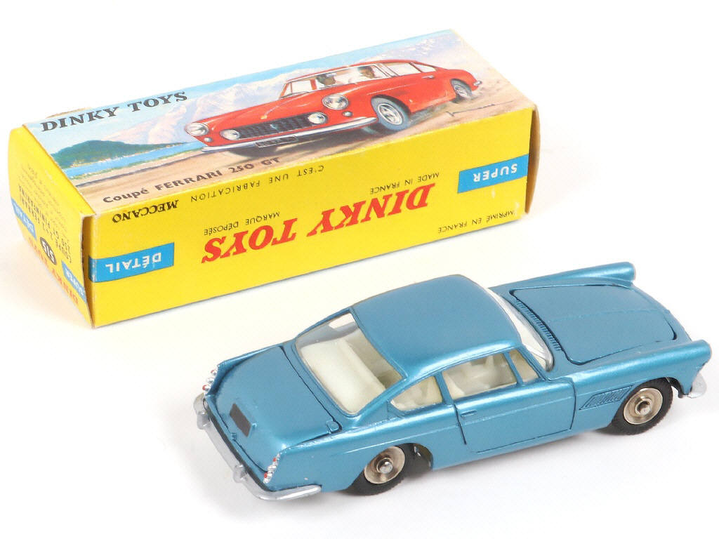 Lot 341 - DINKY TOYS (FRANCE) (1)