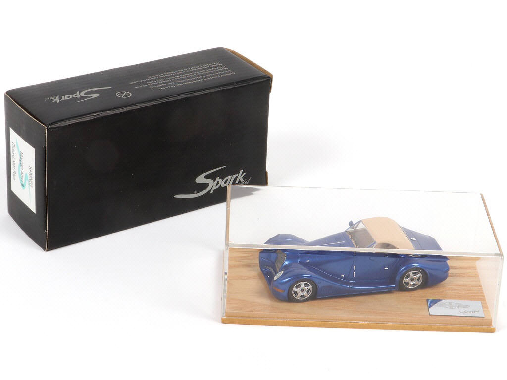 Lot 71 - SPARK (MACAU) (1)