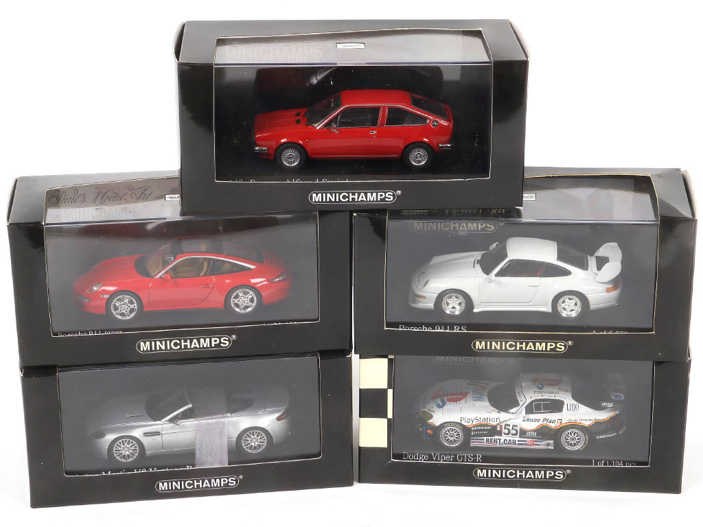 Lot 111 - MINICHAMPS (ALLEMAGNE) (5)