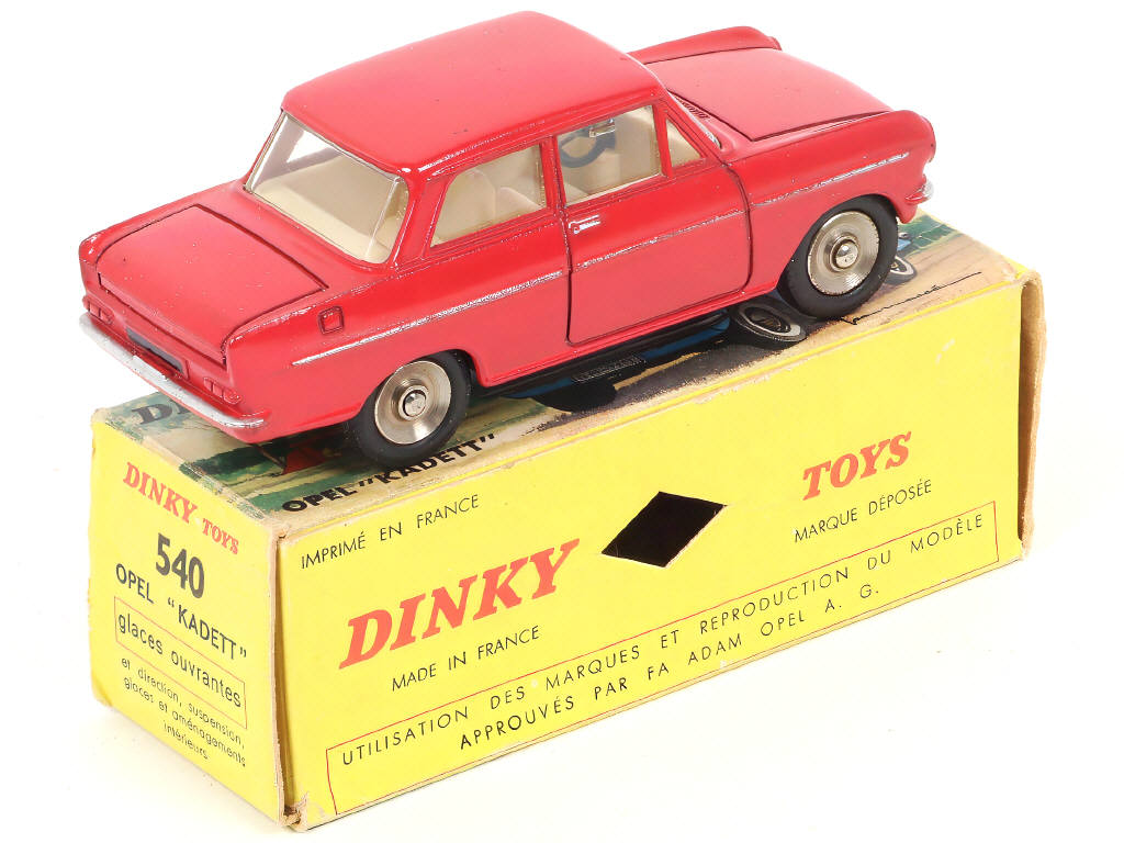 Lot 342 - DINKY TOYS (FRANCE) (1)
