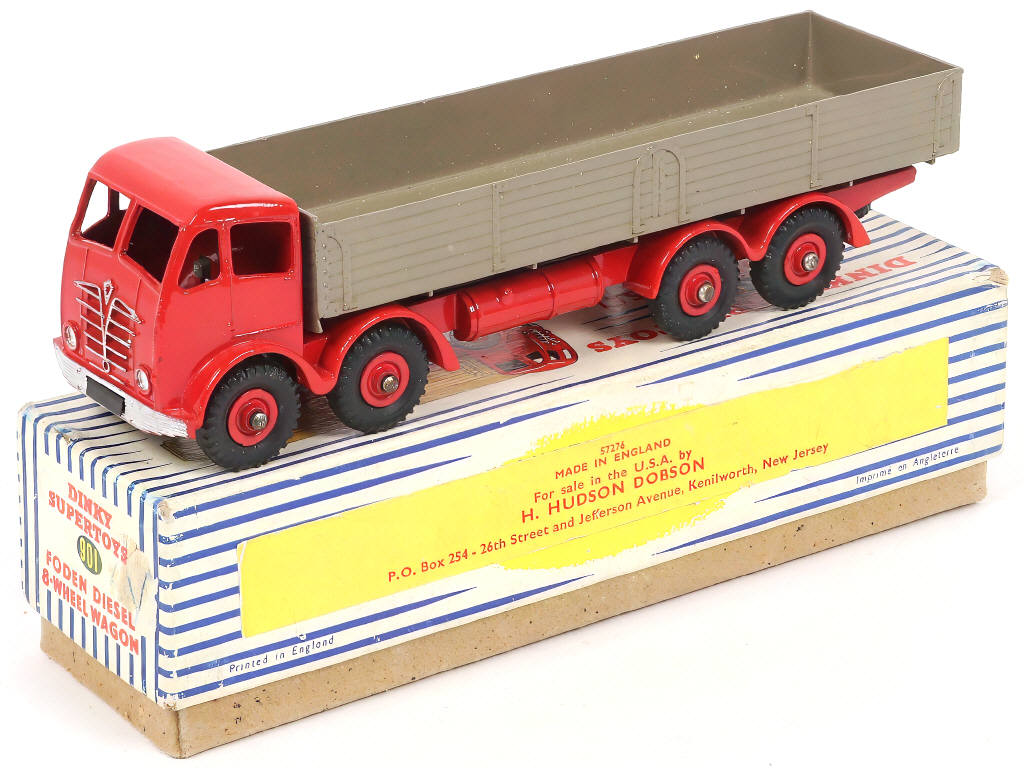 Lot 411 - DINKY TOYS (GB) (1)