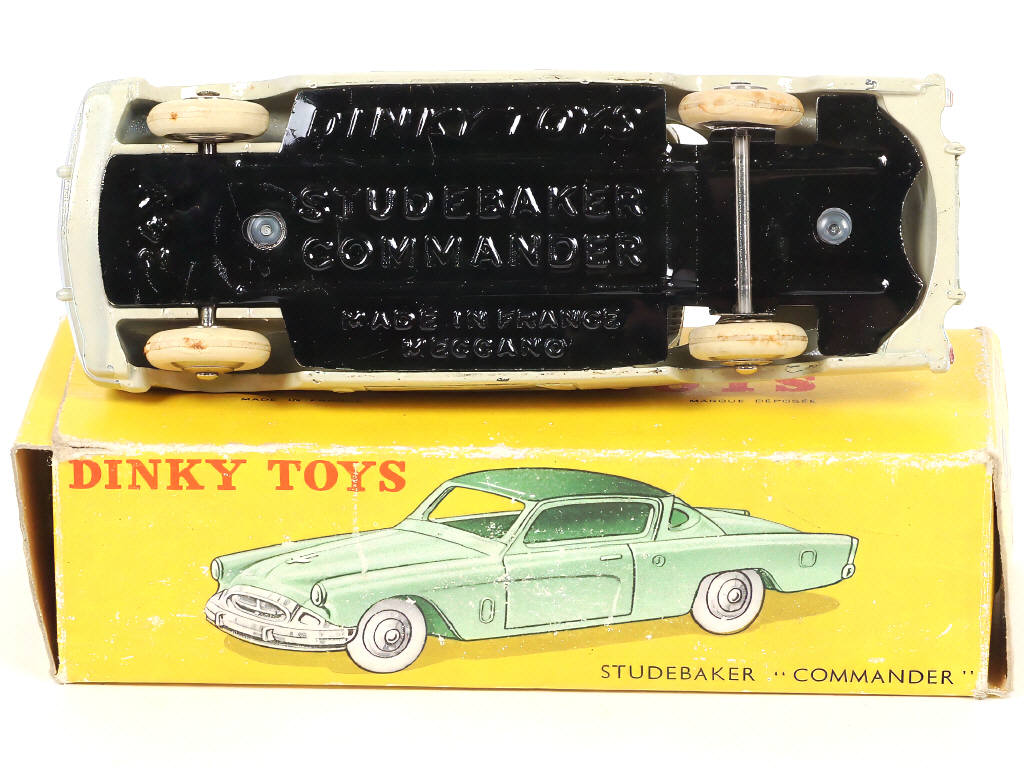 Lot 333 - DINKY TOYS (FRANCE) (1)