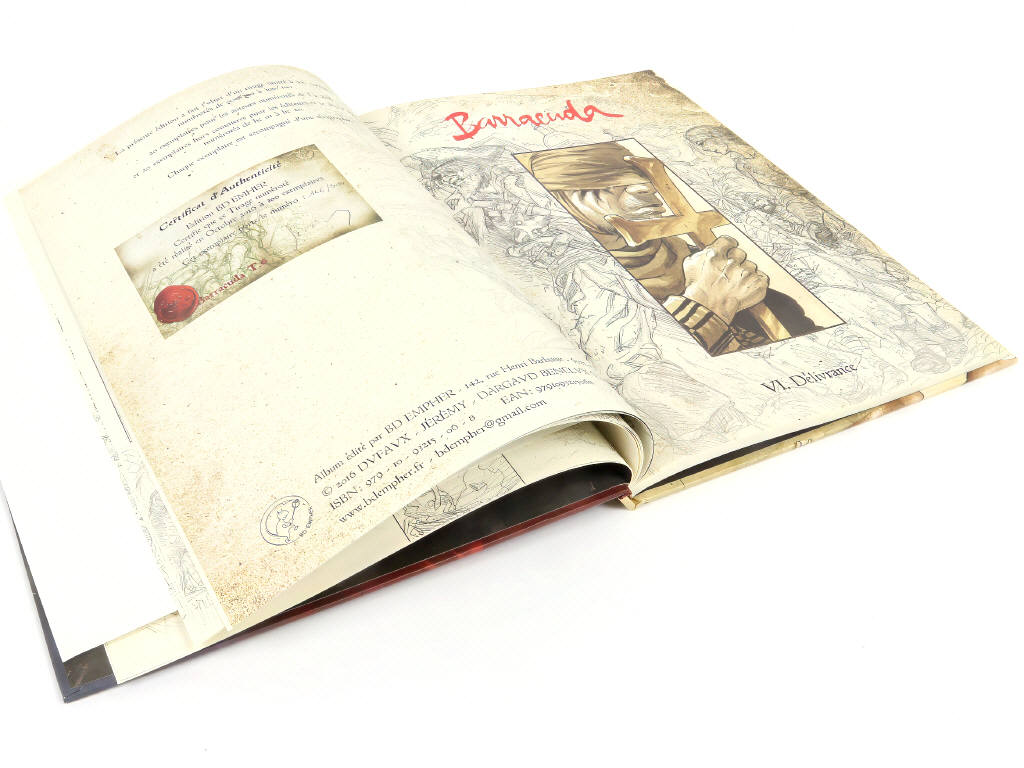 Lot 2 - DIVERS (2)