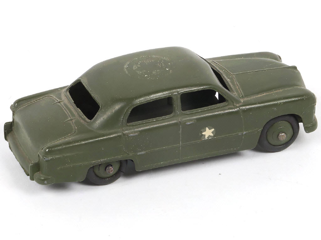 Lot 169 - DINKY TOYS (GB) (1)