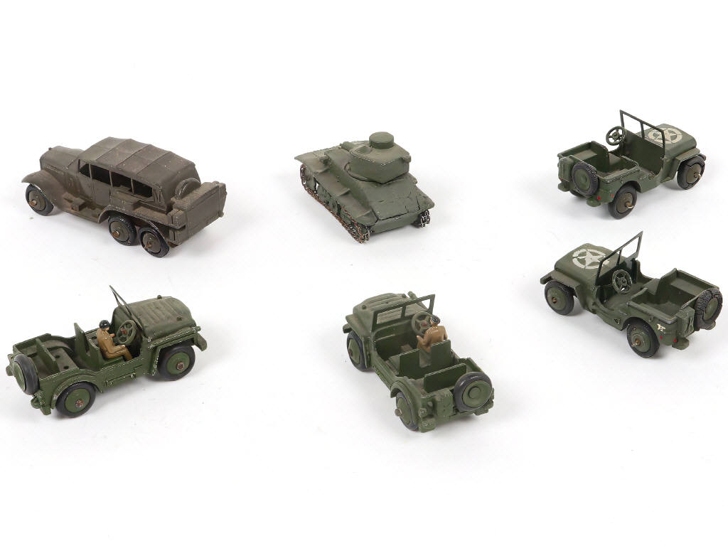Lot 191 - DINKY TOYS (GB) (6)