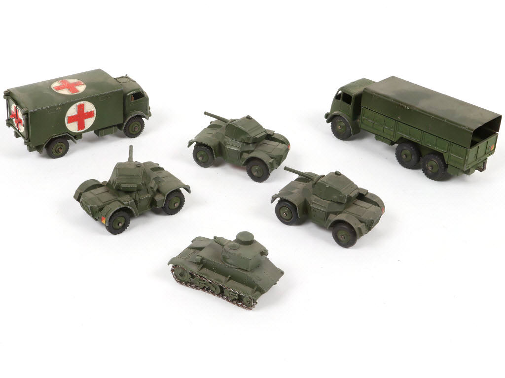 Lot 190 - DINKY TOYS (GB) (6)