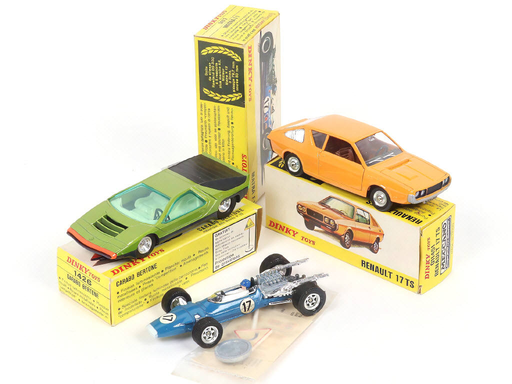 Lot 270 - DINKY TOYS (FRANCE) (3)