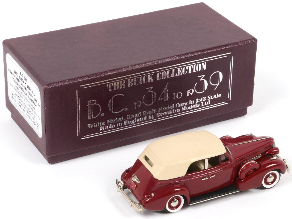 Lot 92 - BROOKLIN MODELS (GB) (1)