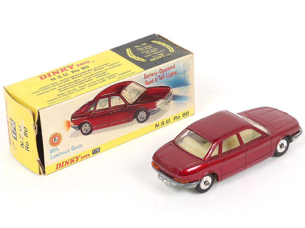 Lot 171 - DINKY TOYS (GB) (1)