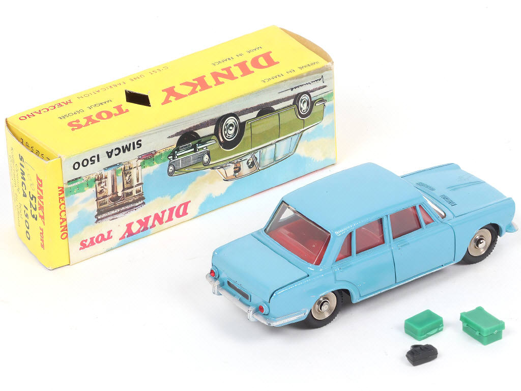 Lot 220 - DINKY TOYS (FRANCE) (1)