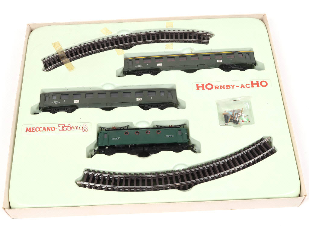 Lot 9 - HORNBY 'HO' (1)