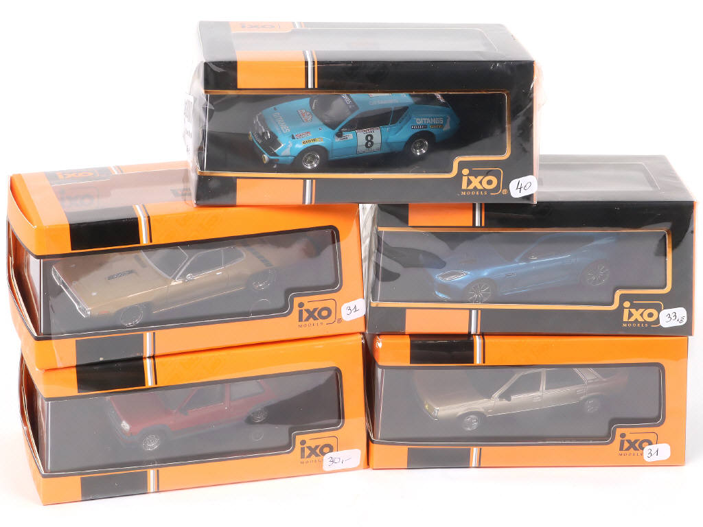 Lot 78 - IXO (CHINE) (5)