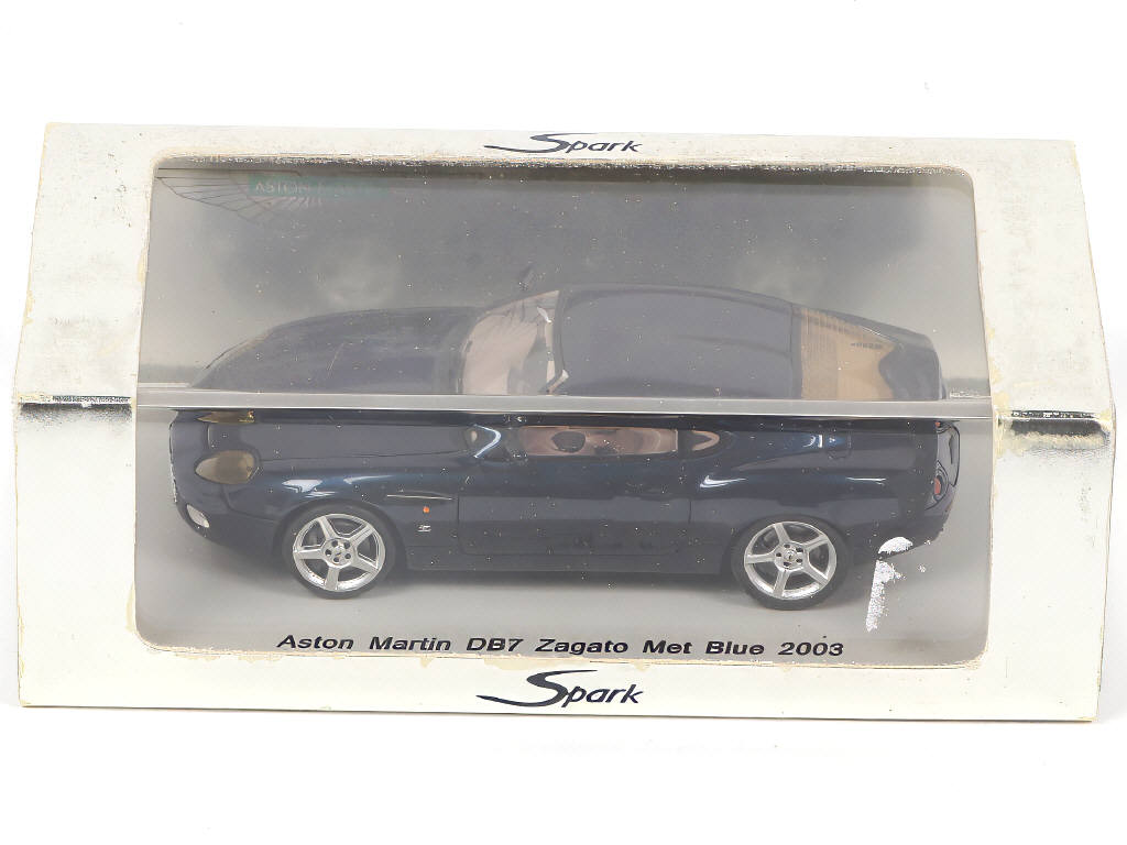 Lot 69 - SPARK (MACAU) (3)