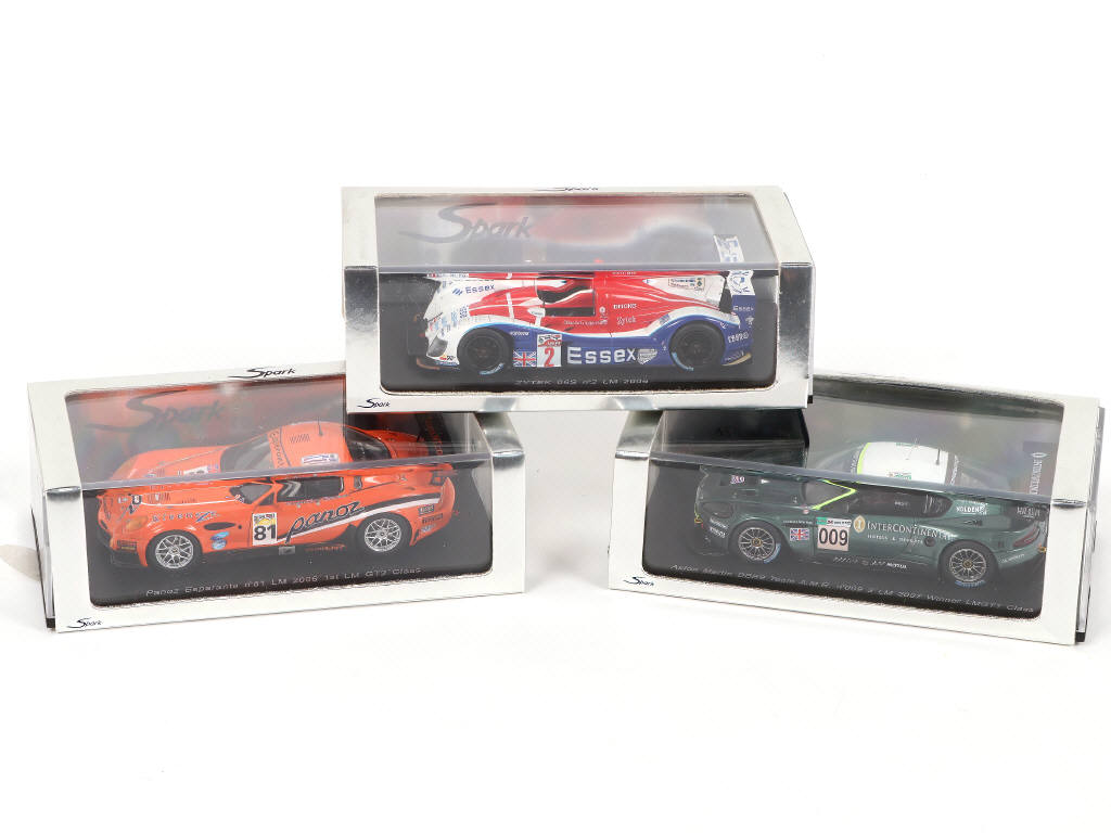 Lot 70 - SPARK (MACAU) (3)