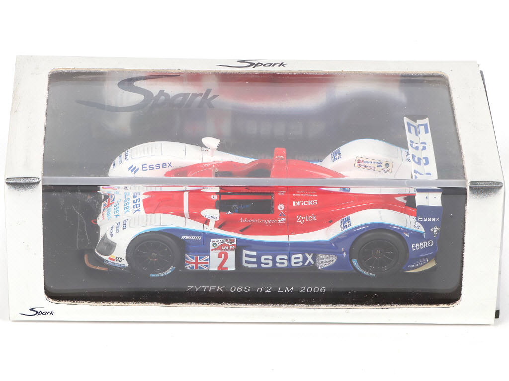 Lot 70 - SPARK (MACAU) (3)