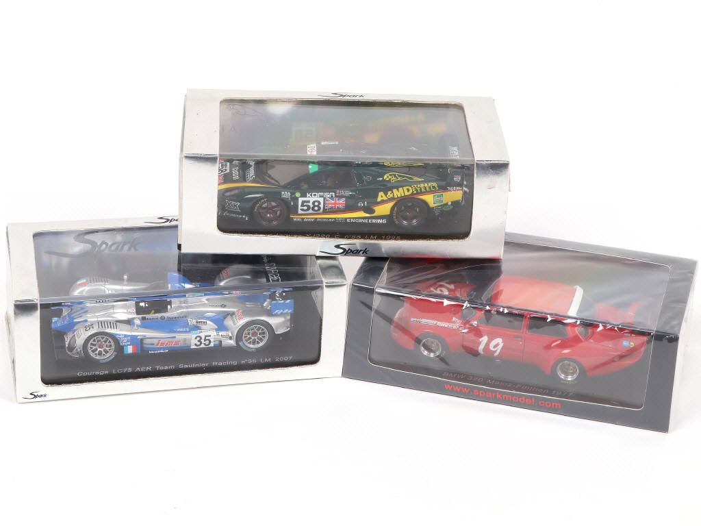 Lot 71 - SPARK (MACAU) (3)