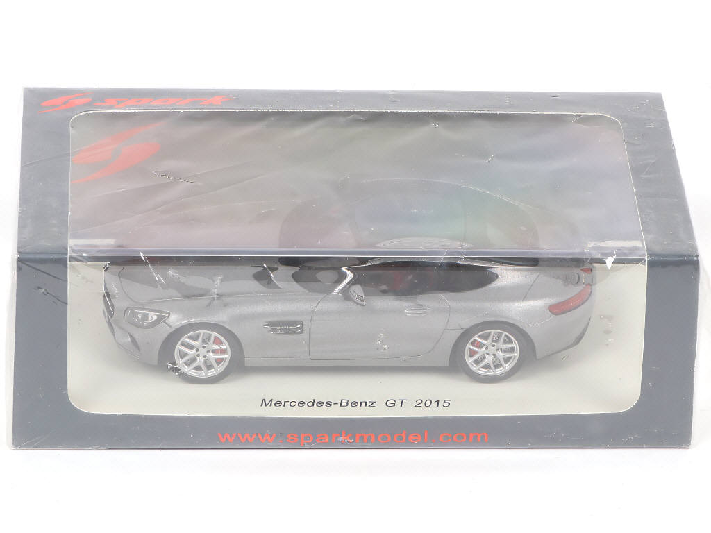 Lot 74 - SPARK (MACAU) (3)