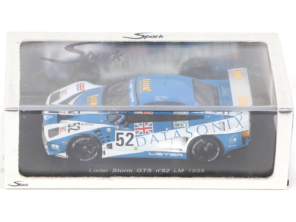 Lot 76 - SPARK (MACAU) (3)