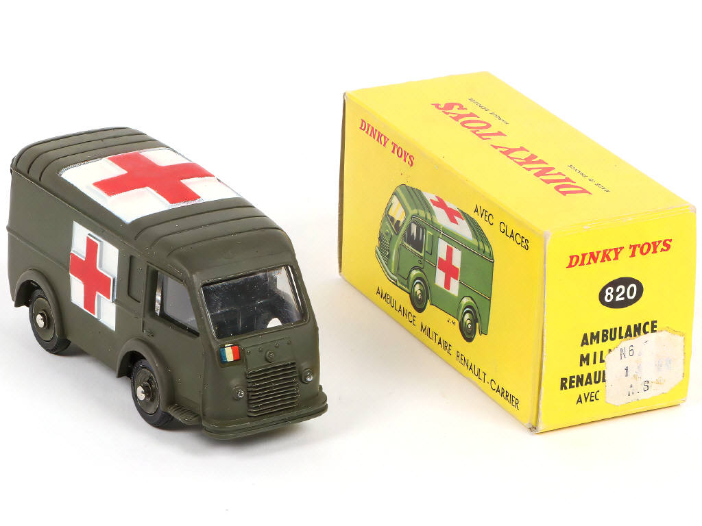 Lot 321 - DINKY TOYS (FRANCE) (1)