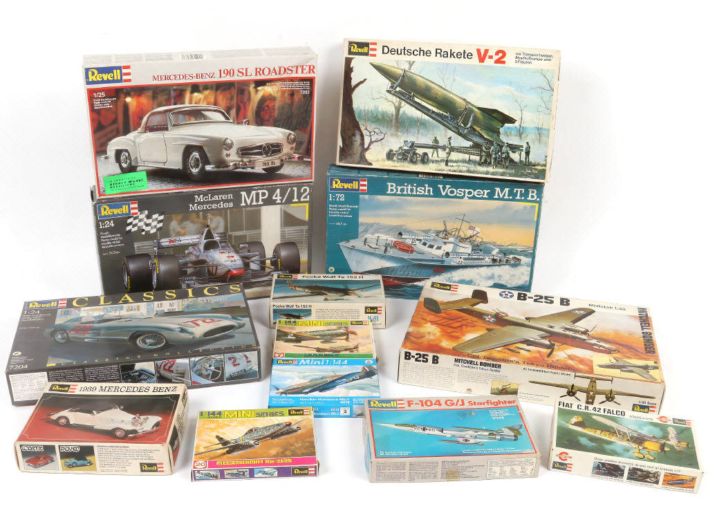 Lot 48 - DIVERS (13)