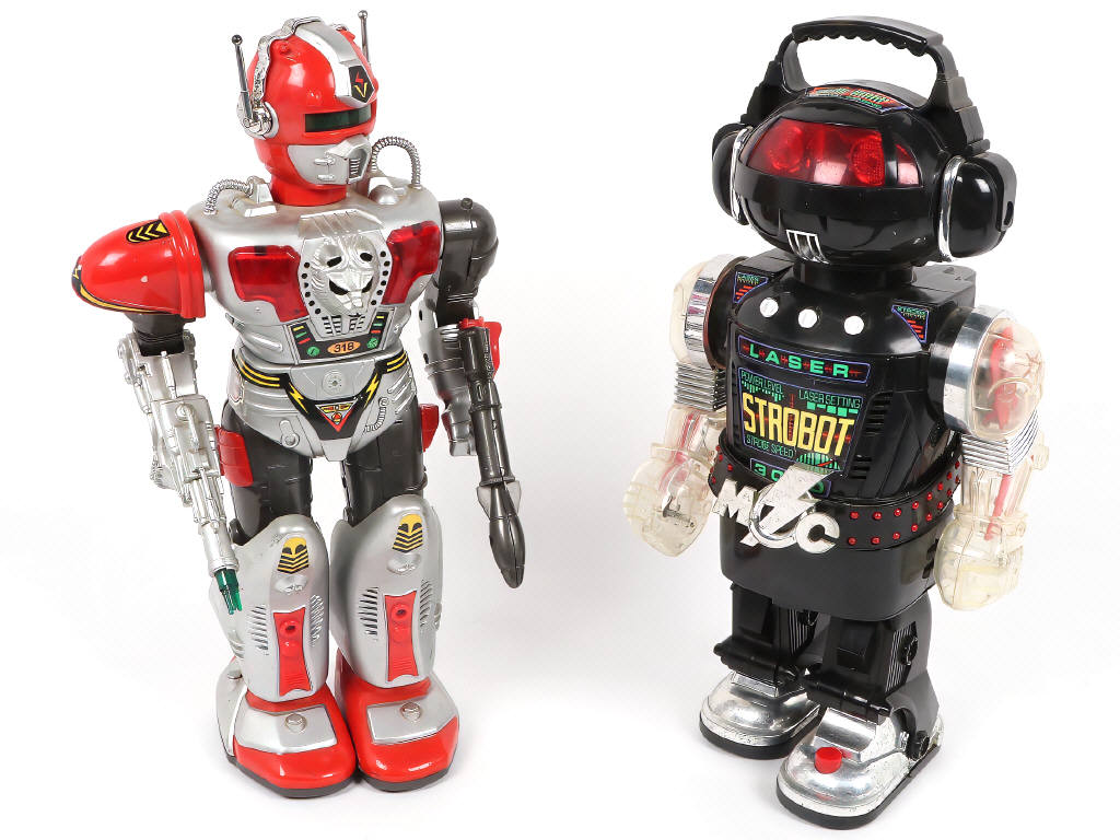 Lot 54 - DIVERS (5)