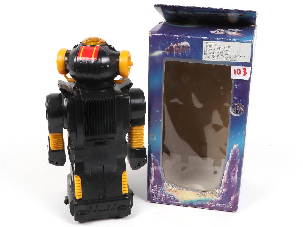 Lot 53 - DIVERS (5)