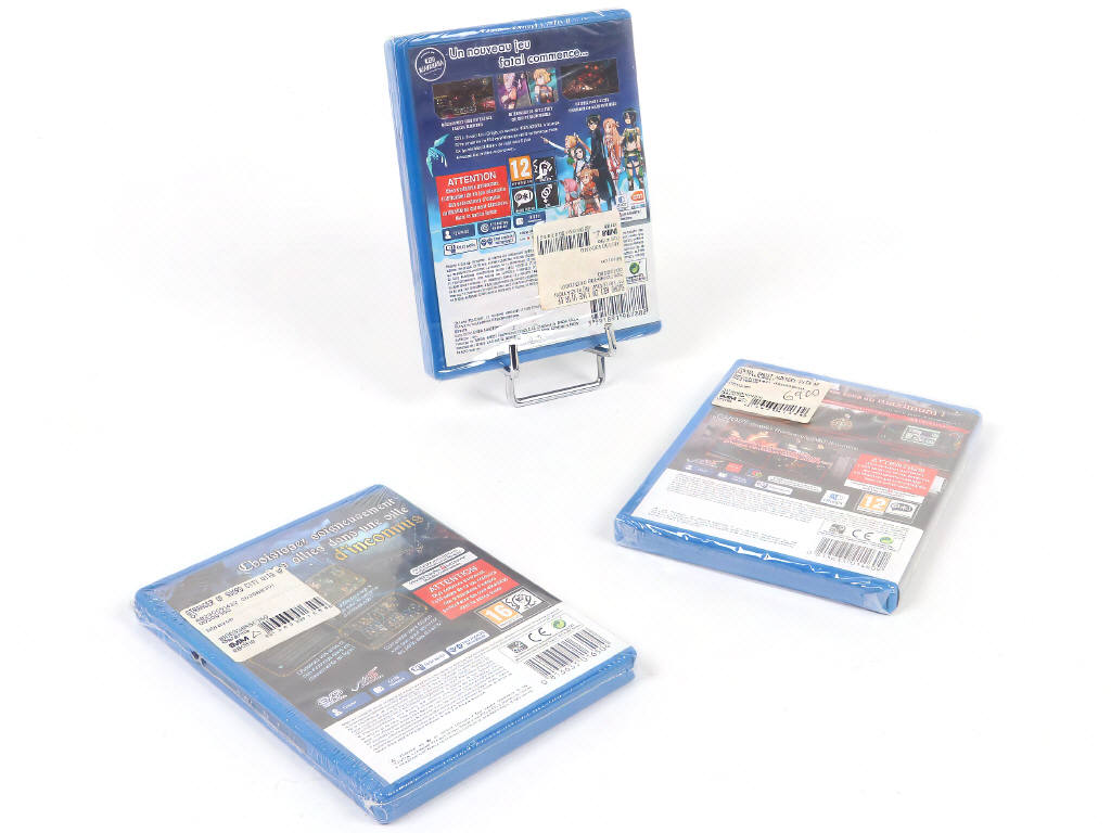 Lot 37 - SONY (JAPON) (3)