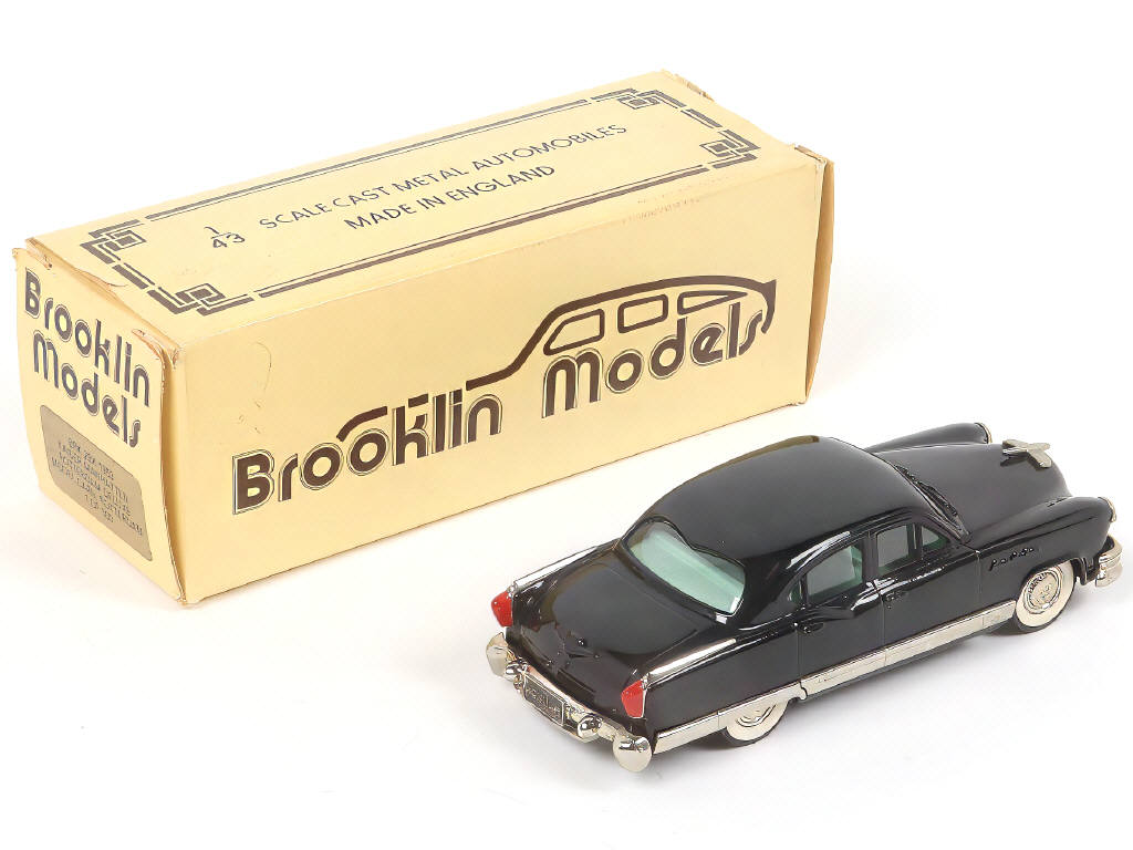 Lot 233 - BROOKLIN MODELS (GB) (1)