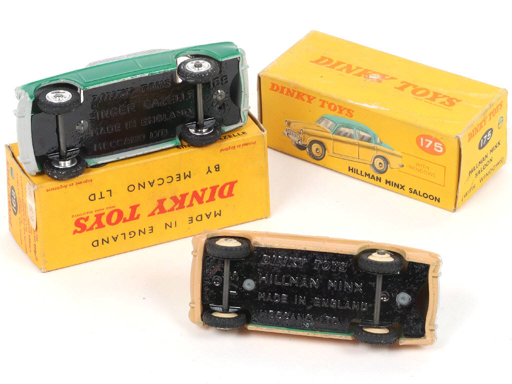 Lot 323 - DINKY TOYS (GB) (2)