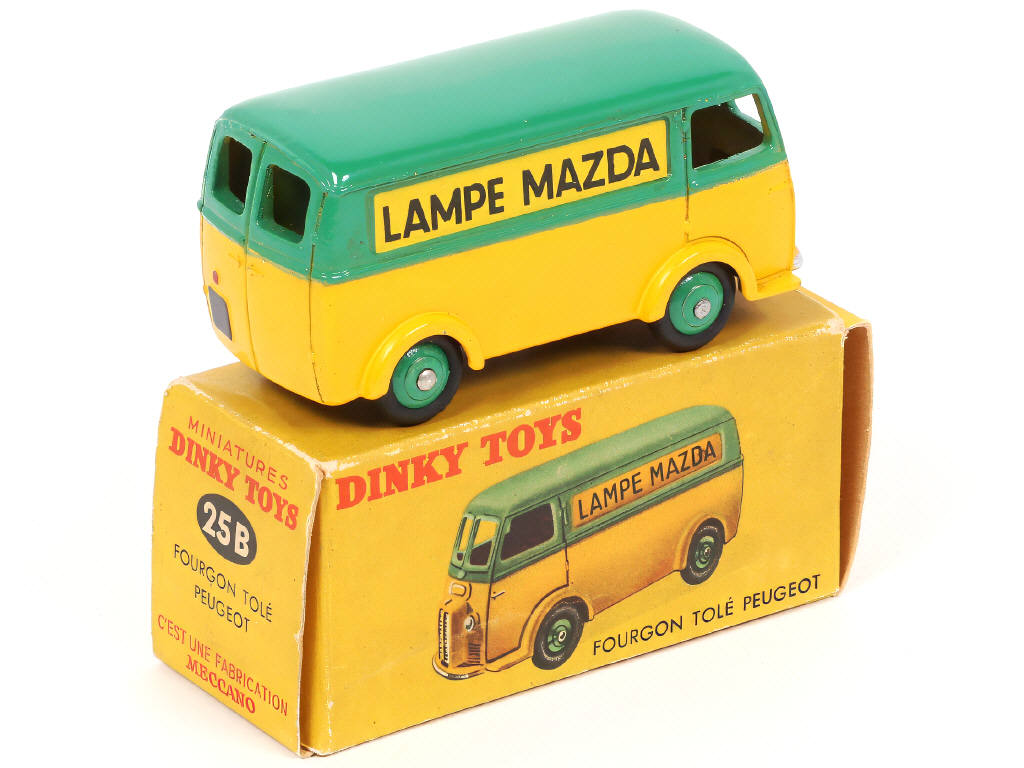 Lot 354 - DINKY TOYS (FRANCE) (1)