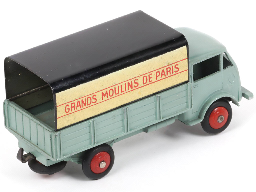 Lot 346 - DINKY TOYS (FRANCE) (1)