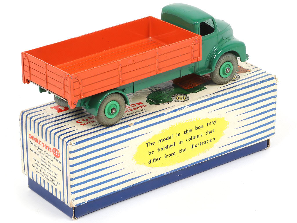 Lot 217 - DINKY TOYS (GB) (1)