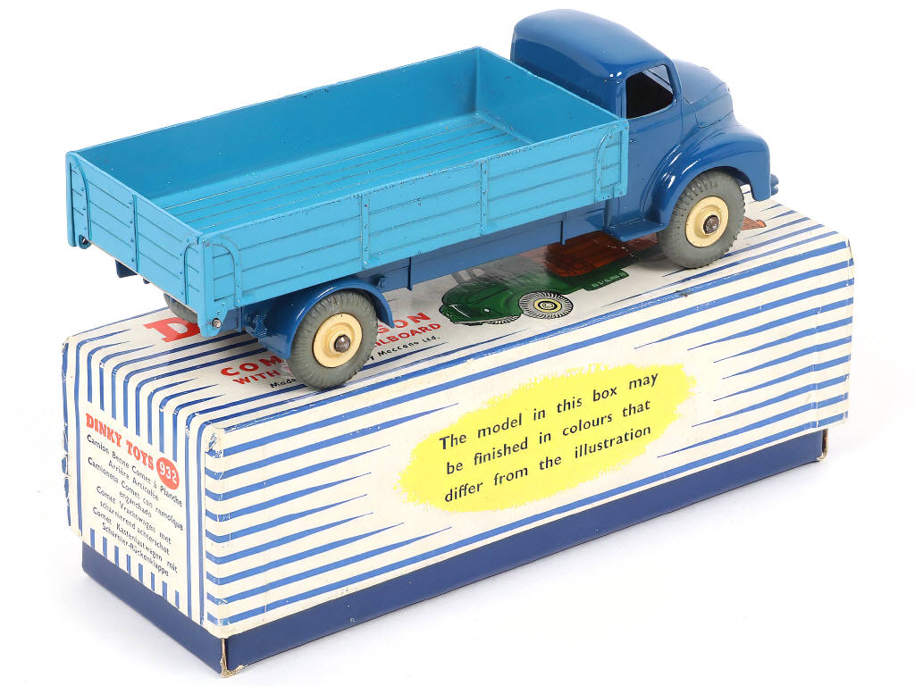 Lot 215 - DINKY TOYS (GB) (1)