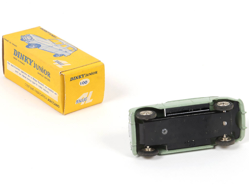 Lot 253 - DINKY TOYS (FRANCE) Série JUNIOR (1)