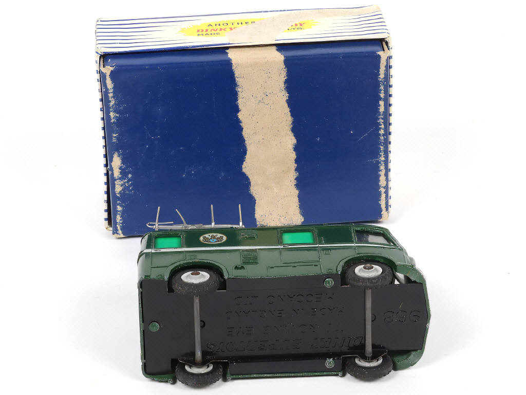 Lot 228 - DINKY TOYS (GB) (1)