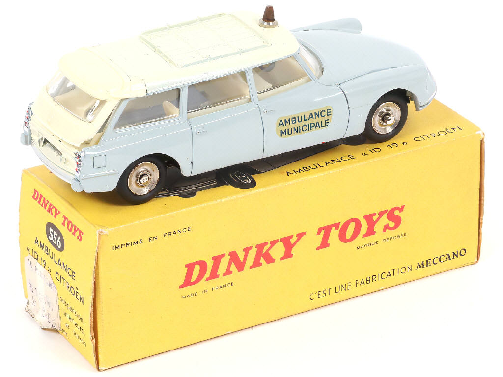 Lot 313 - DINKY TOYS (FRANCE) (1)