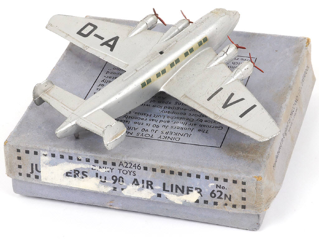 Lot 246 - DINKY TOYS (GB) (1)