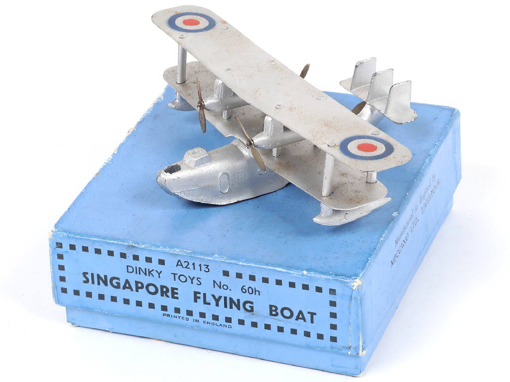 Lot 238 - DINKY TOYS (GB) (1)