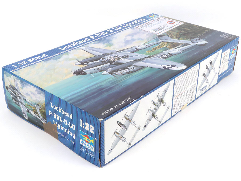 Lot 9 - TRUMPETER (CHINE) (1)