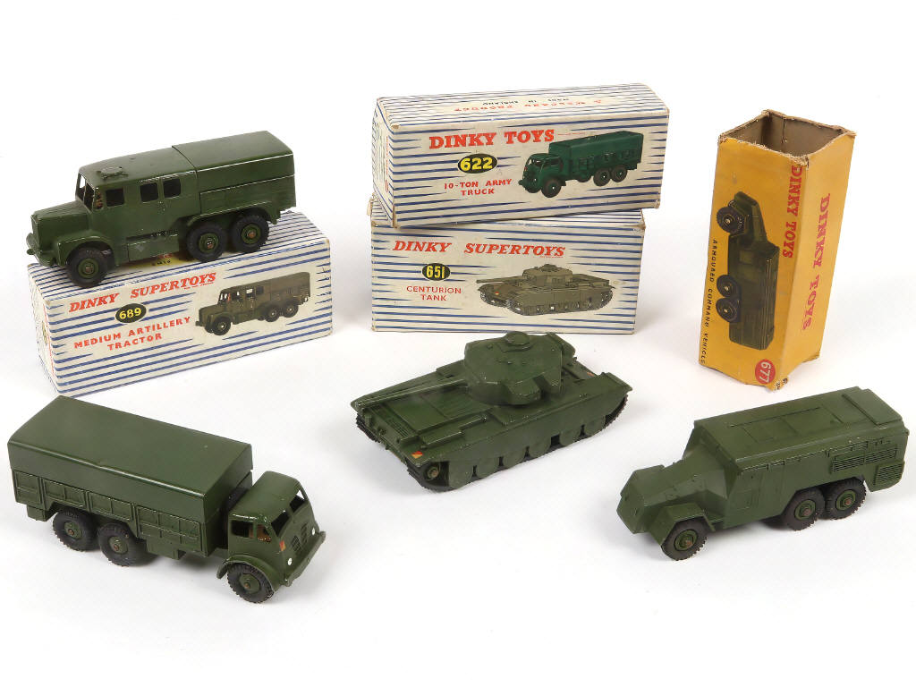 Lot 304 - DINKY TOYS (GB) (4)
