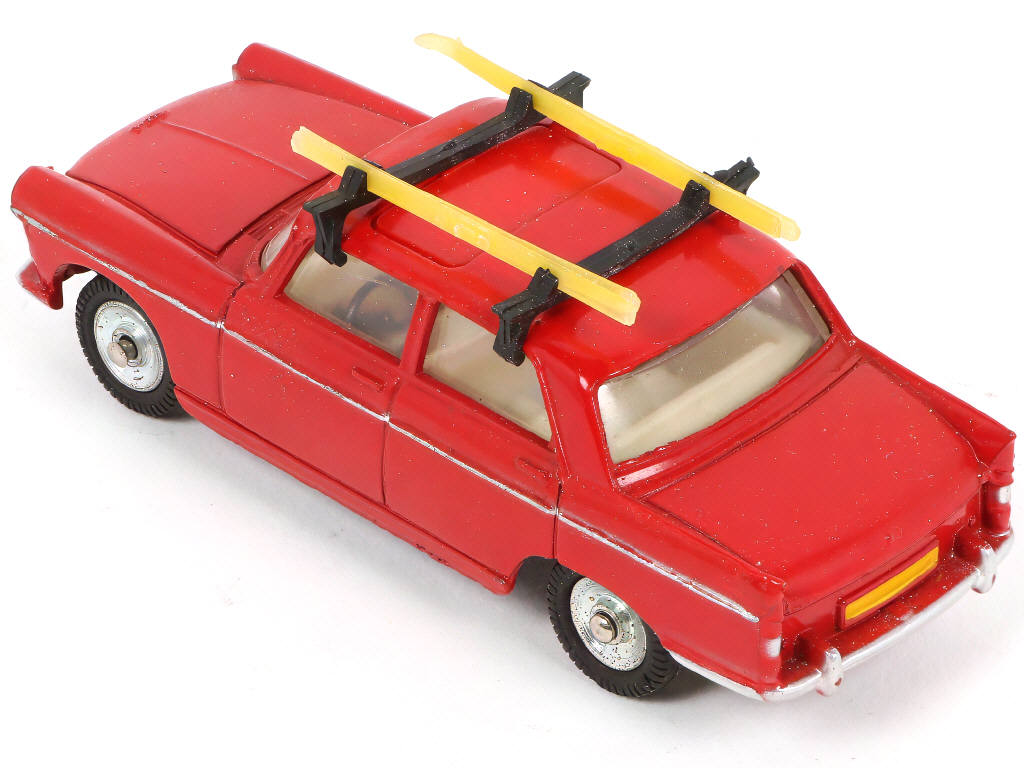 Lot 316 - DINKY TOYS (FRANCE) (1)