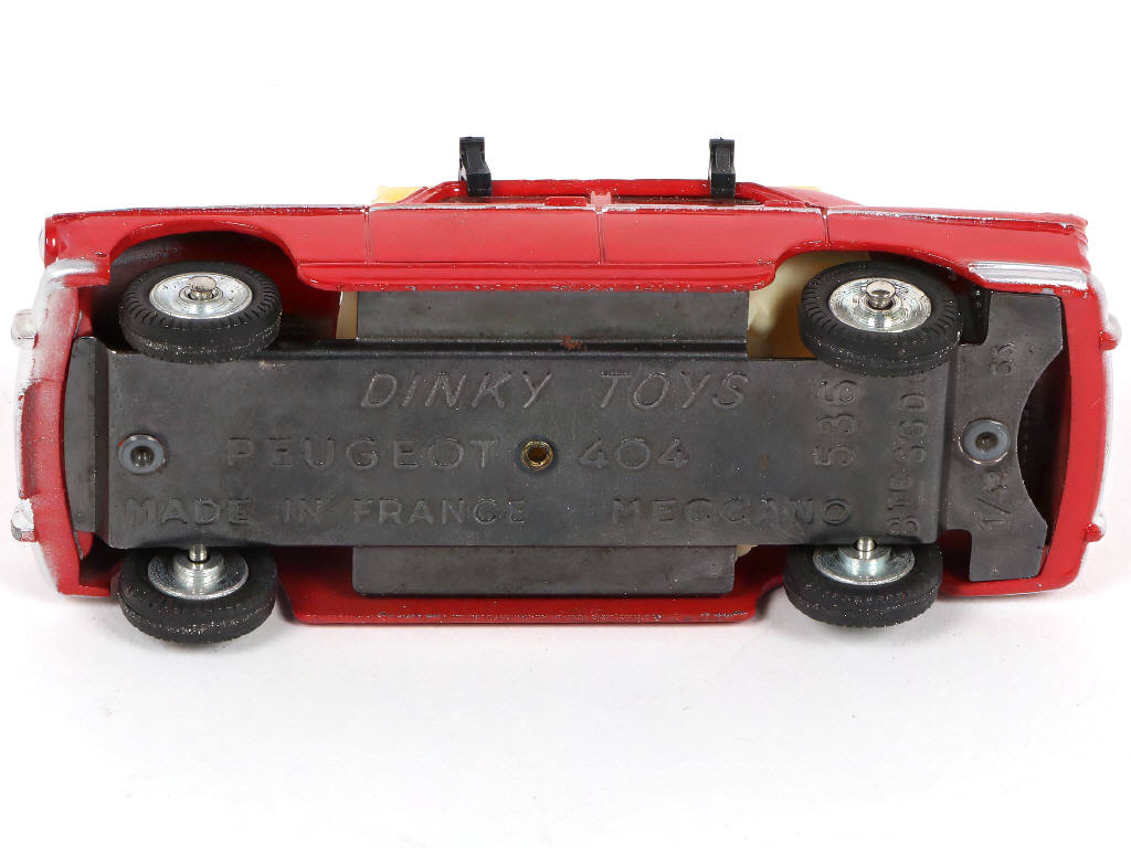 Lot 316 - DINKY TOYS (FRANCE) (1)