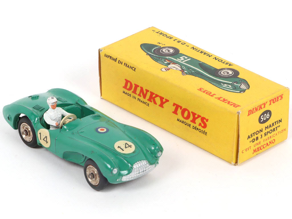 Lot 352 - DINKY TOYS (FRANCE) (3)