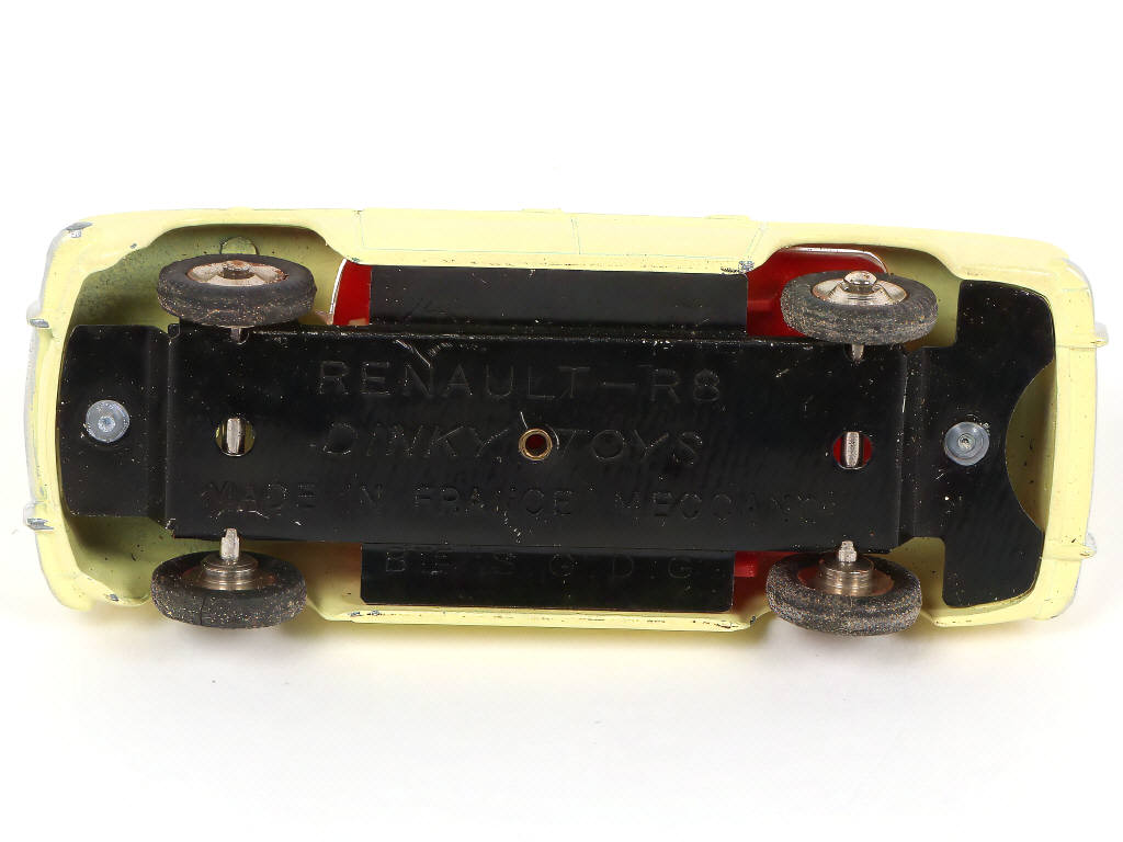 Lot 341 - DINKY TOYS (FRANCE) (2)