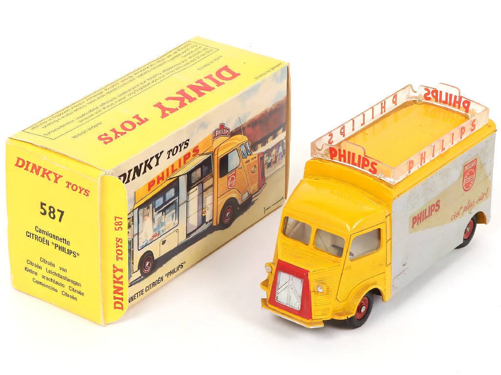 Lot 331 - DINKY TOYS (FRANCE) (1)