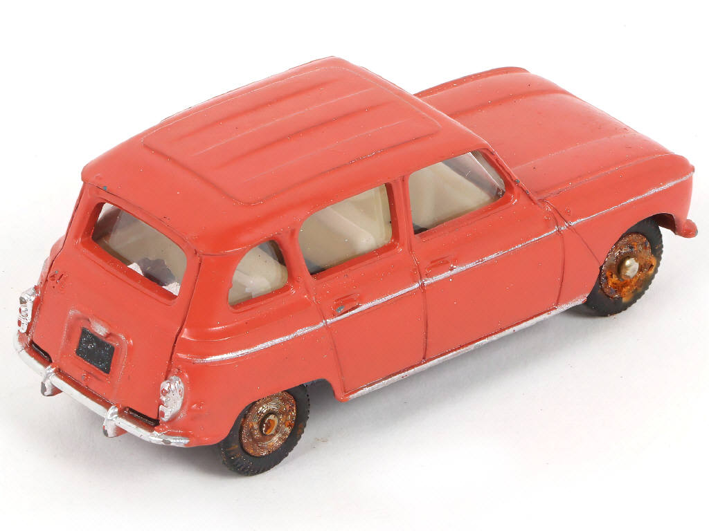 Lot 320 - DINKY TOYS (FRANCE) (1)