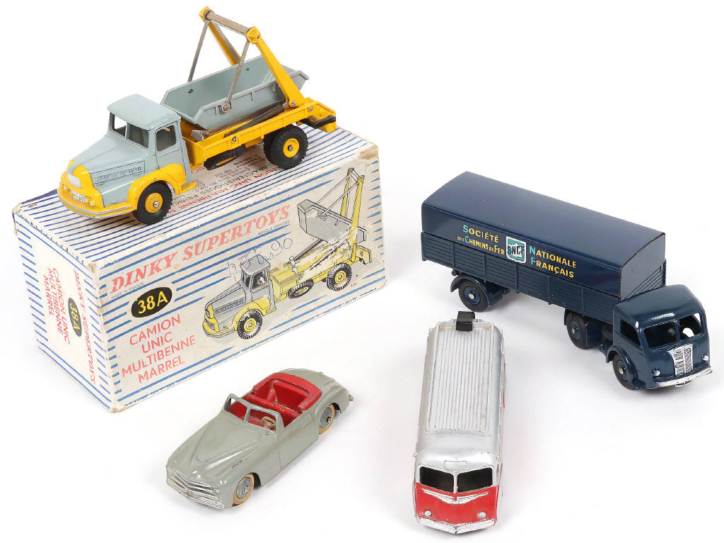 Lot 353 - DINKY TOYS (FRANCE) (4)