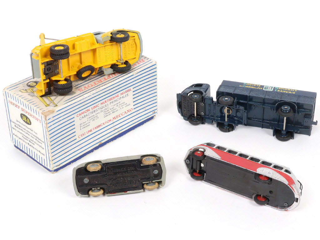 Lot 353 - DINKY TOYS (FRANCE) (4)