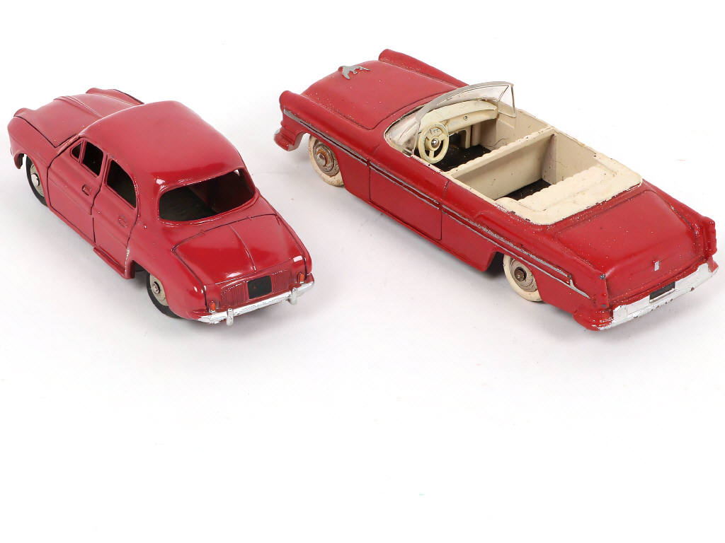 Lot 337 - DINKY TOYS (FRANCE) (2)
